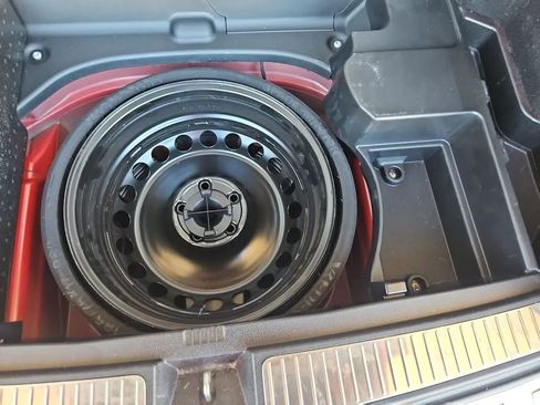 Used 2015 Mercedes-Benz GLK 350 2WD w/ Premium 1 Package image 21