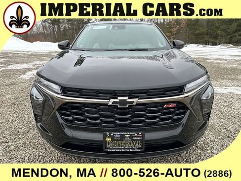 New 2026 Chevrolet Trax RS w/ Sunroof Package image 4