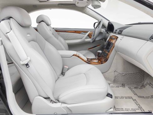 Used 2005 Mercedes-Benz CL 65 AMG image 32