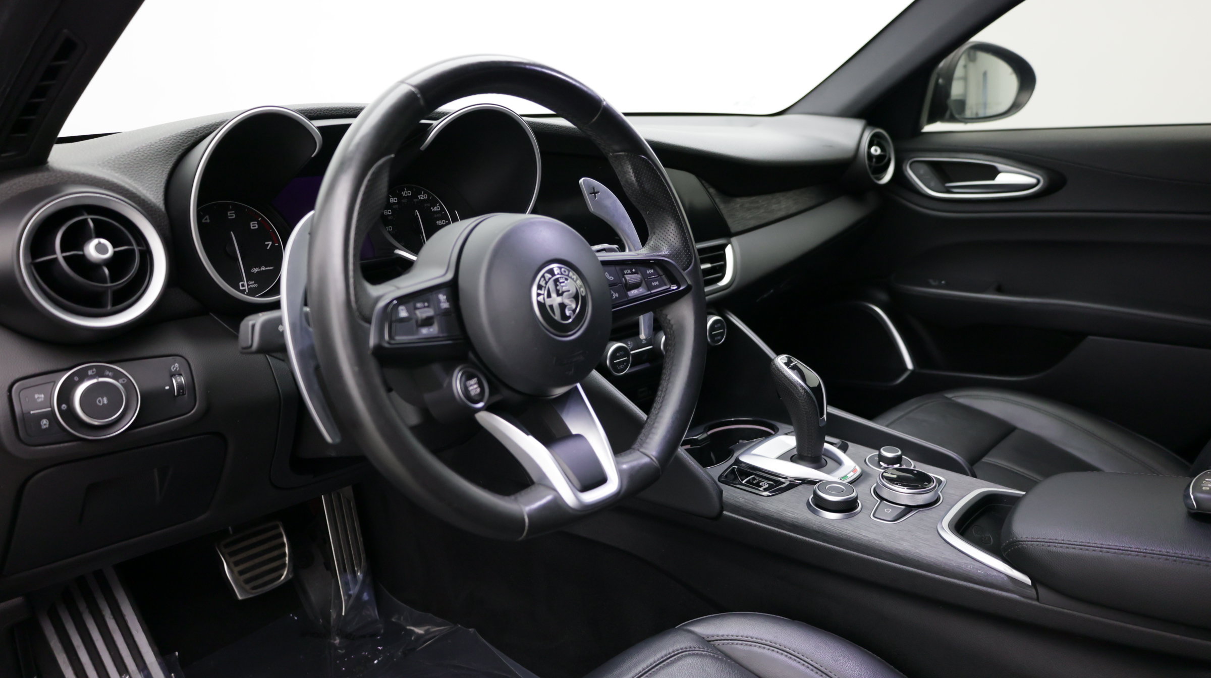 Used 2022 Alfa Romeo Giulia Sprint RWD image 12