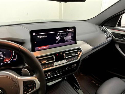 Used 2024 BMW X4 xDrive30i w/ M Sport Package AWD/4WD image 44