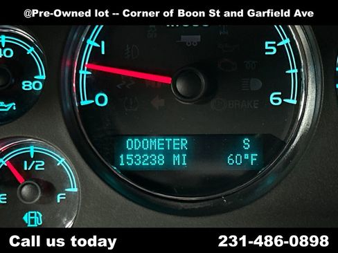Used 2013 Chevrolet Tahoe LT w/ Luxury Package AWD/4WD image 22