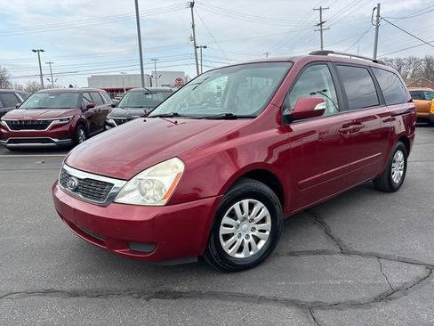 Used 2011 Kia Sedona LX image 7