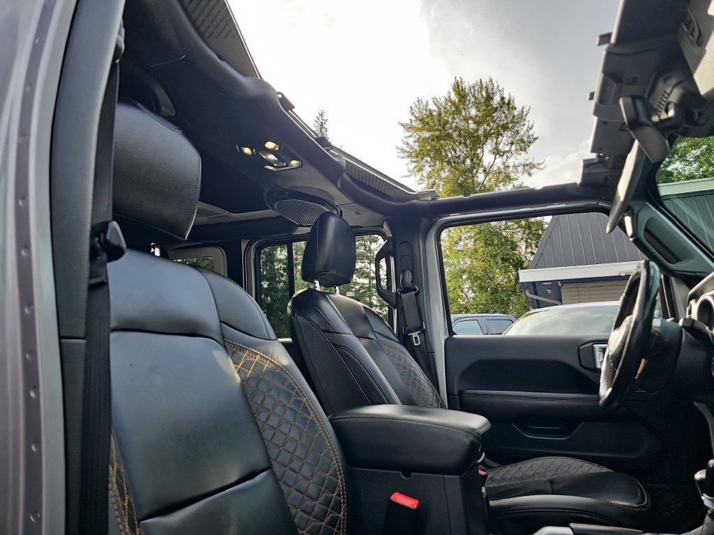 Used 2021 Jeep Wrangler Unlimited Sahara AWD/4WD image 36