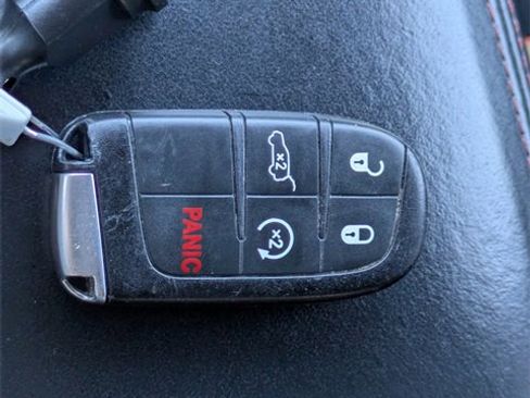 Used 2023 Dodge Durango R/T image 32