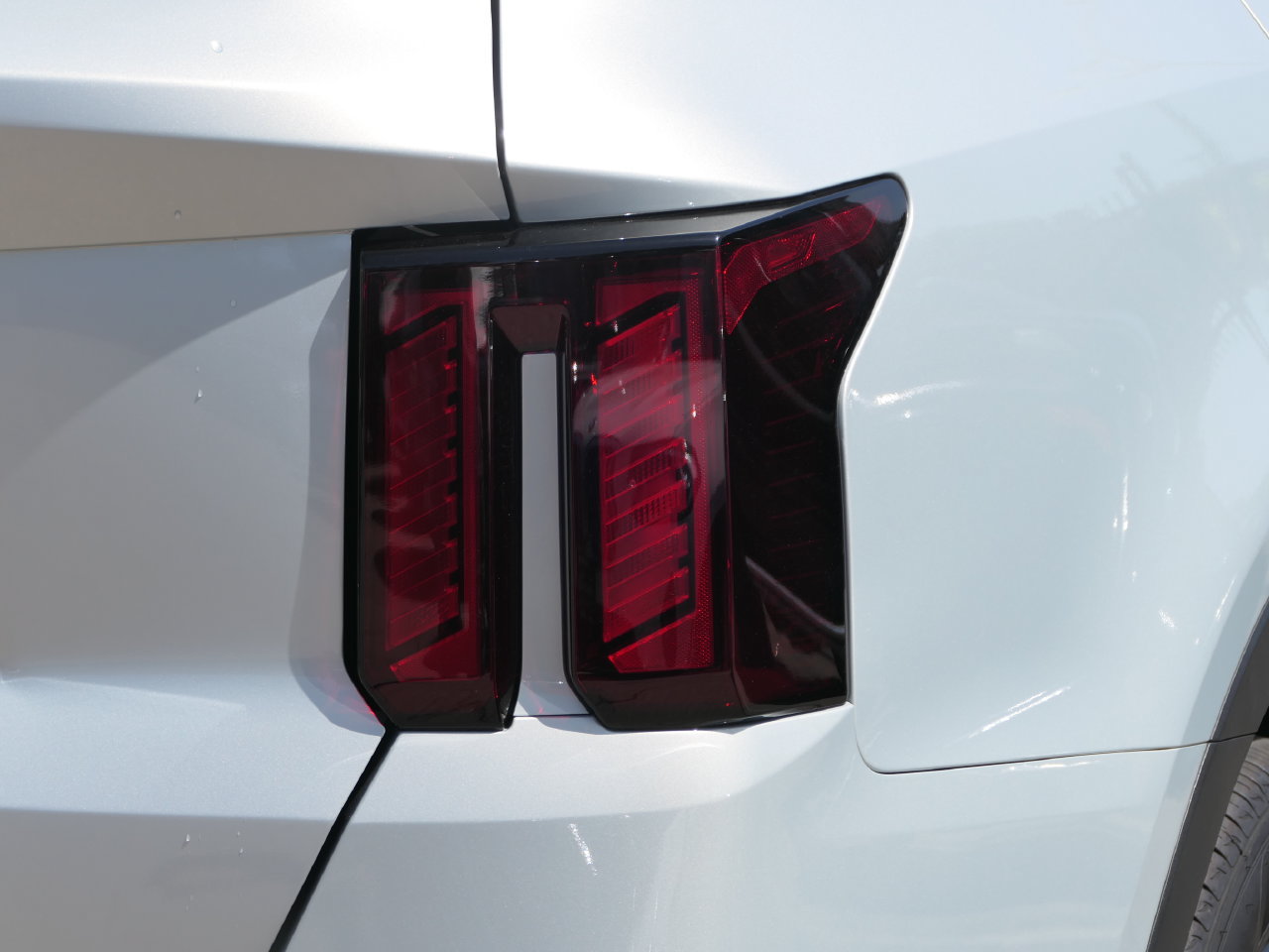 Certified 2026 Kia Sorento S FWD image 4