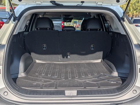 Used 2023 Kia Sportage EX image 12