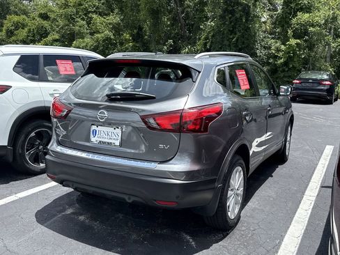 Used 2025 Nissan Rogue Platinum w/ Tech Package FWD image 6