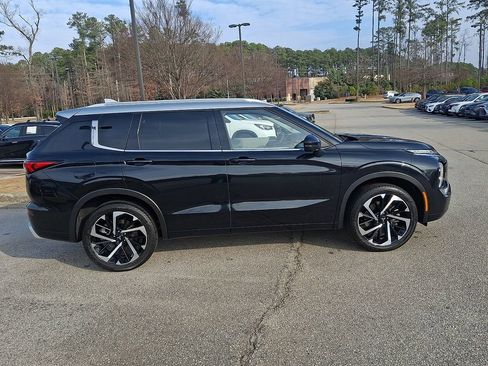 Used 2024 Mitsubishi Outlander SEL image 7