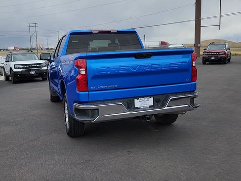 Used 2025 Chevrolet Silverado 1500 LT AWD/4WD image 3