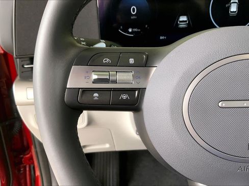 Used 2025 Hyundai Kona SEL FWD image 22