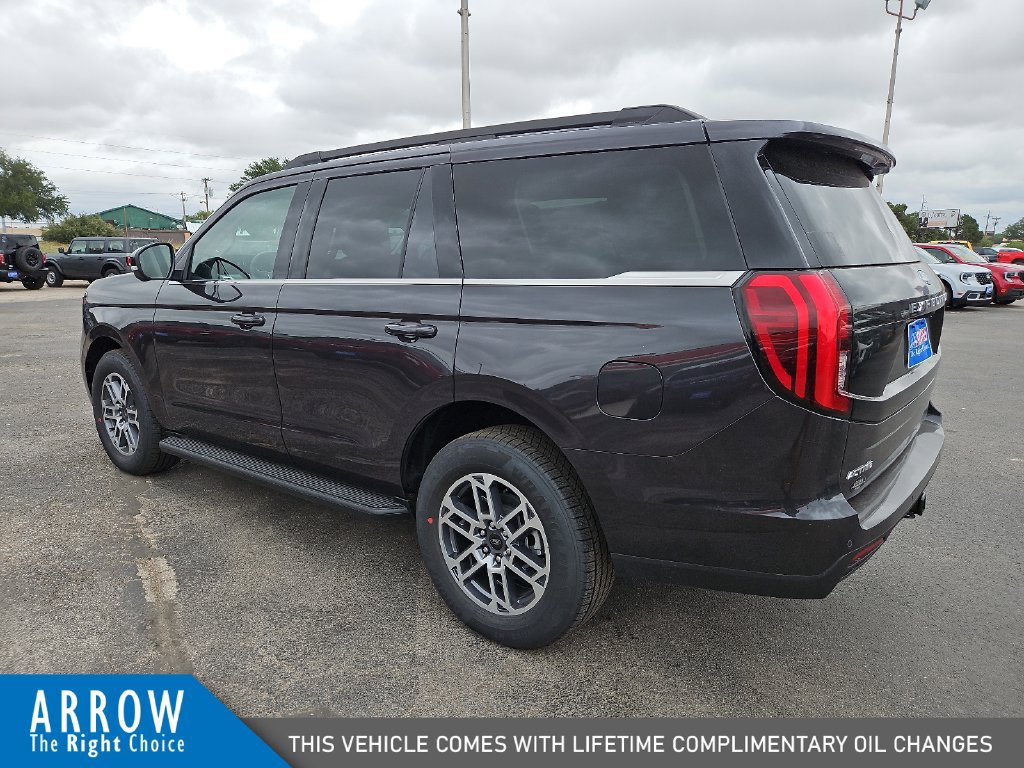 New 2026 Ford Expedition Active RWD image 8