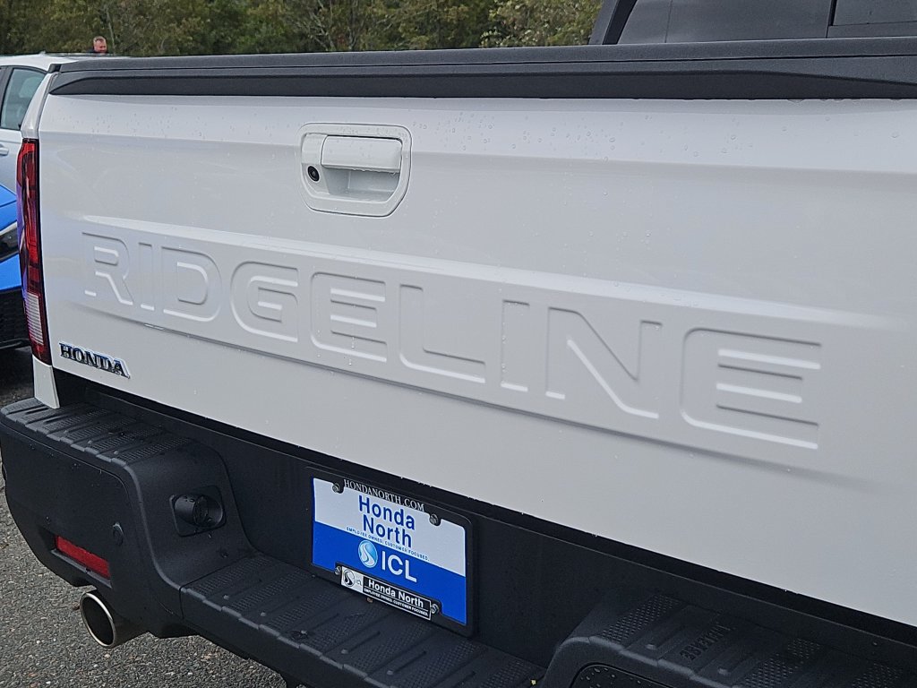 Certified 2024 Honda Ridgeline Black Edition image 12