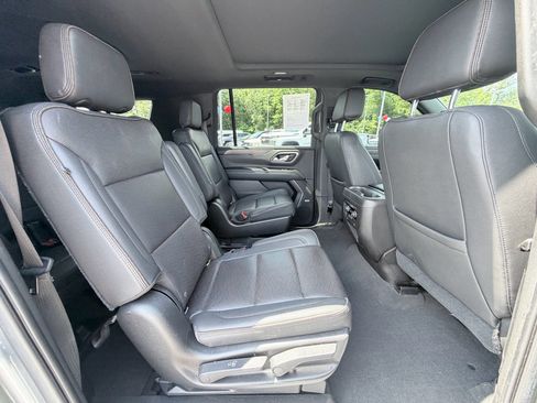 Used 2021 Chevrolet Suburban High Country AWD/4WD image 29