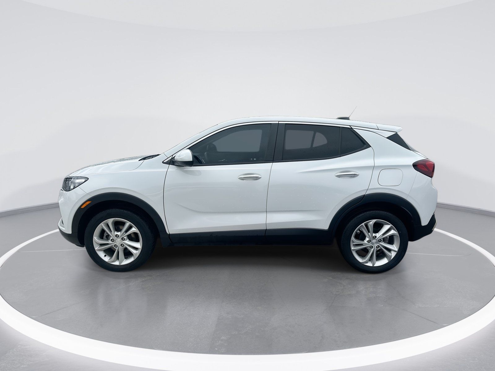 Used 2023 Buick Encore GX Preferred w/ Cold Weather Comfort Package AWD/4WD image 6