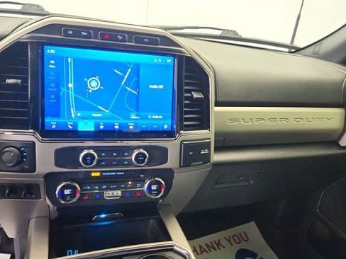 Used 2022 Ford F350 Lariat w/ Chrome Package AWD/4WD image 17