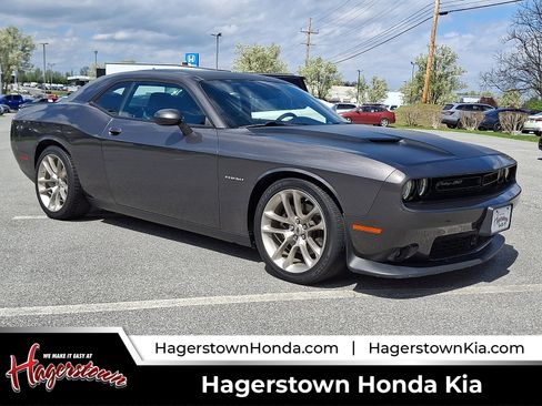 Used 2020 Dodge Challenger R/T RWD image 1