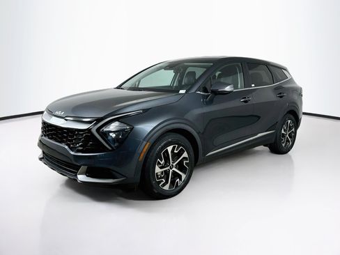 Used 2023 Kia Sportage EX FWD image 3