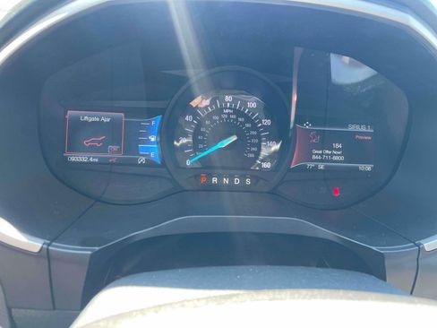 Used 2019 Ford Edge SEL w/ Equipment Group 201A FWD image 9