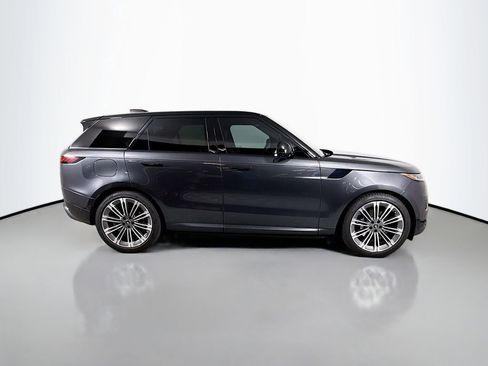 Used 2024 Land Rover Range Rover Sport SE AWD/4WD image 4