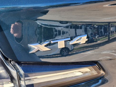 Used 2025 Cadillac XT4 Sport FWD image 41
