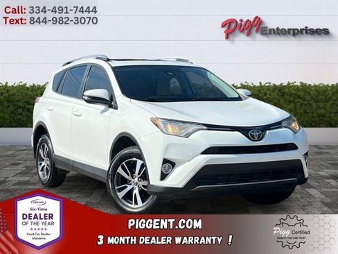 Used 2017 Toyota RAV4 XLE FWD image 1