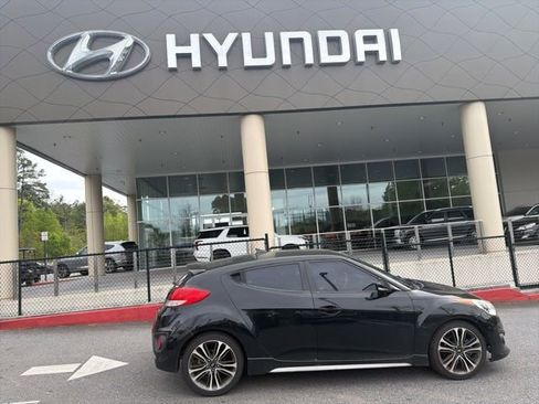 Used 2016 Hyundai Veloster Turbo image 1