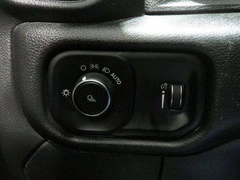 Used 2023 RAM 3500 Tradesman AWD/4WD image 17