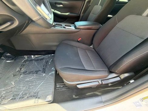 Used 2024 Nissan Sentra SV w/ All-Weather Package FWD image 18