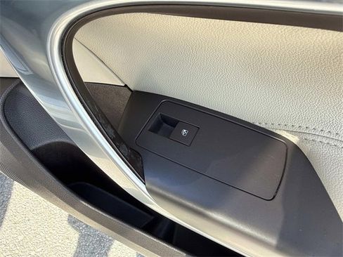 Used 2011 Buick Regal CXL w/ RL3 Preferred Equipment Group image 17