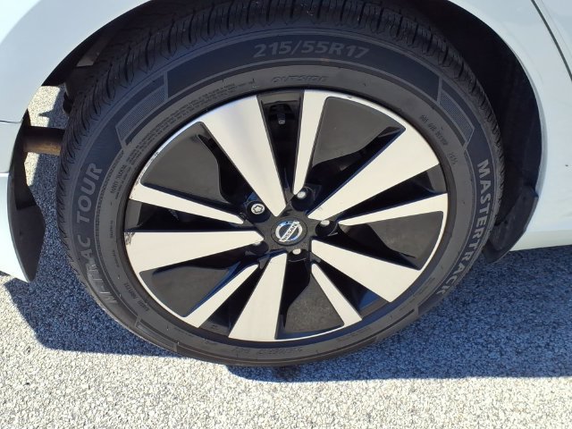 Used 2019 Nissan Altima 2.5 SV FWD image 11