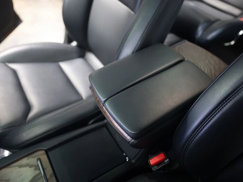 Used 2020 Tesla Model X Long Range image 30