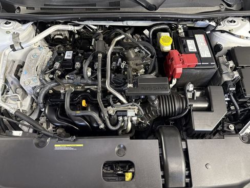 Used 2023 Nissan Sentra SR w/ SR Premium Package FWD image 28