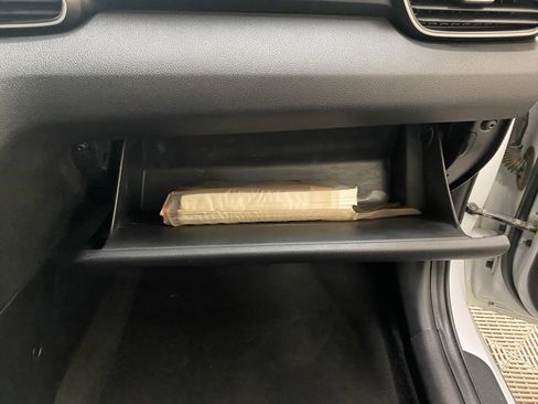 Used 2019 Hyundai Veloster Turbo image 40