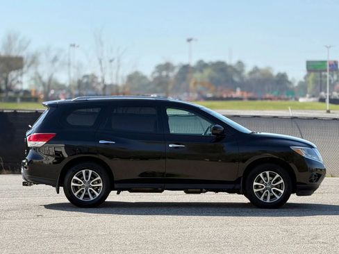 Used 2013 Nissan Pathfinder SV image 7