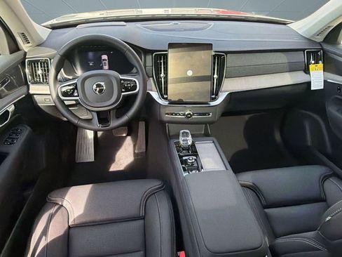 New 2026 Volvo XC90 B6 Ultra w/ Protection Package AWD/4WD image 24
