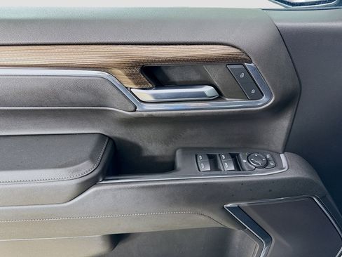 Used 2023 Chevrolet Silverado 1500 RST image 18