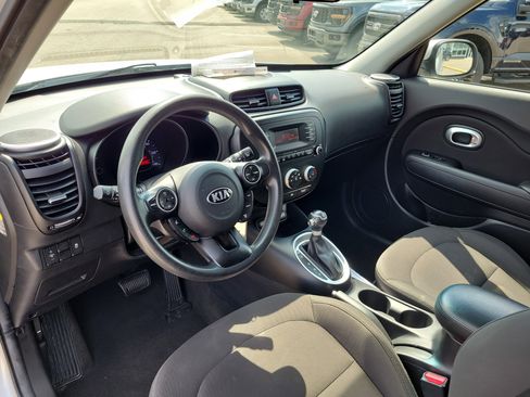 Used 2016 Kia Soul image 18