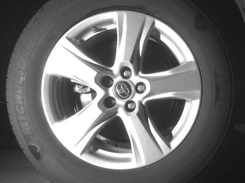 Used 2025 Toyota Highlander LE image 15