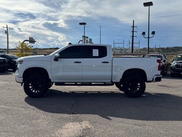 Used 2023 Chevrolet Silverado 1500 RST w/ Redline Edition AWD/4WD image 2