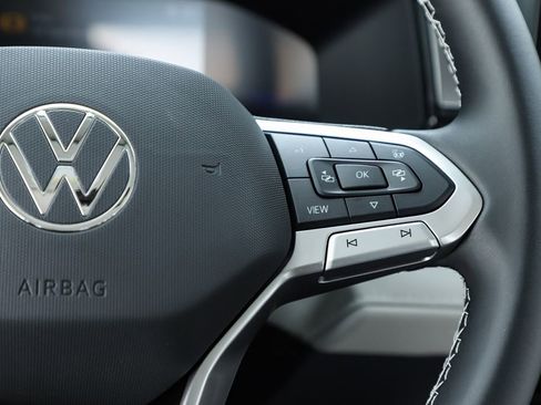 New 2026 Volkswagen Taos S image 22