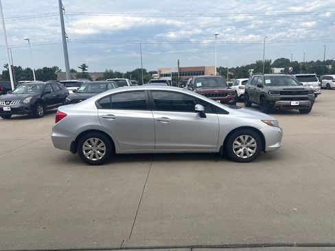 Used 2012 Honda Civic LX image 4