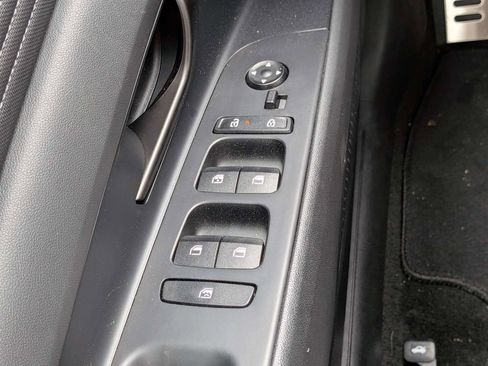 Used 2025 Hyundai Elantra Sport FWD image 22
