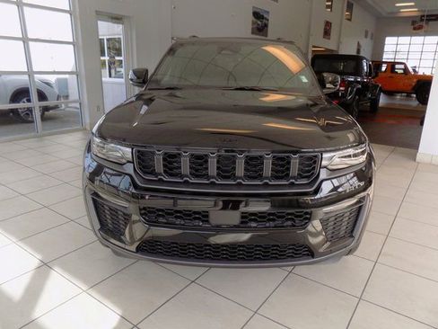 New 2026 Jeep Grand Cherokee Limited w/ Limited Altitude Package RWD image 2