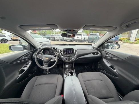 Used 2023 Chevrolet Malibu LT FWD image 7