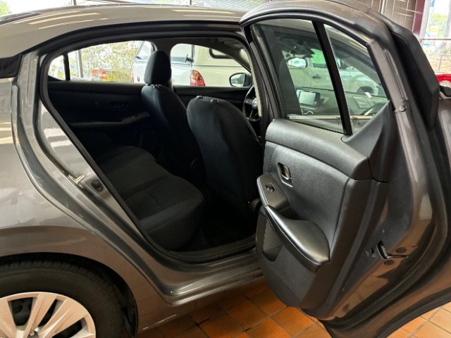 Used 2024 Nissan Sentra S FWD image 24