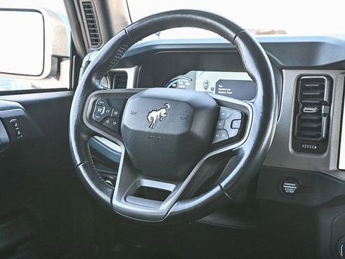 Used 2024 Ford Bronco Outer Banks image 16