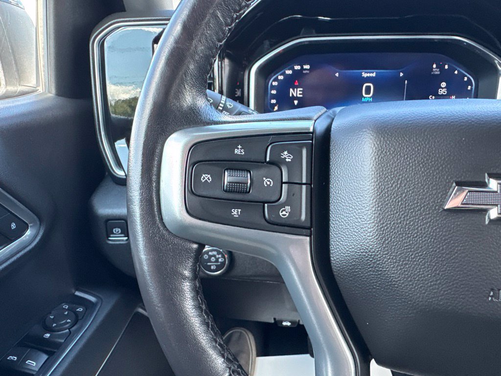 Used 2022 Chevrolet Silverado 1500 RST AWD/4WD image 26
