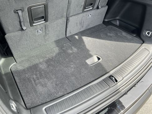 New 2025 Jeep Grand Cherokee L Limited w/ Luxury Tech Group II image 44