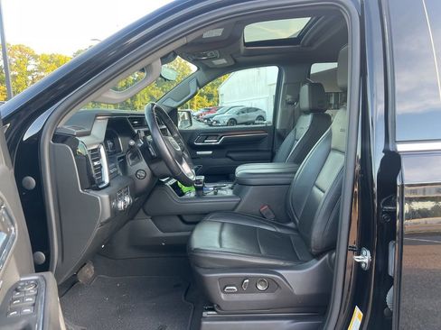 Used 2024 GMC Sierra 1500 Denali image 6